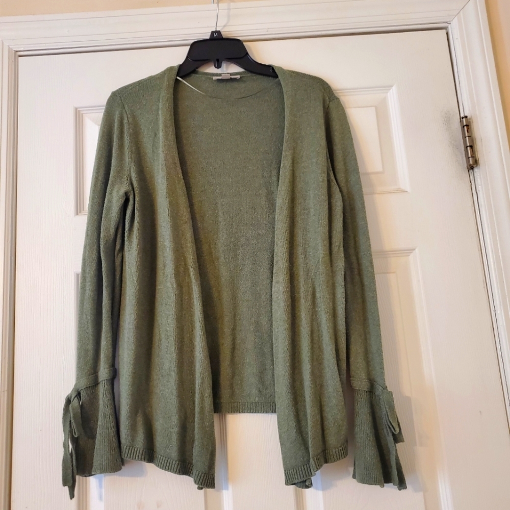 Loft Olive green cardigan!!